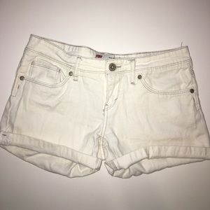 White Levi shorts